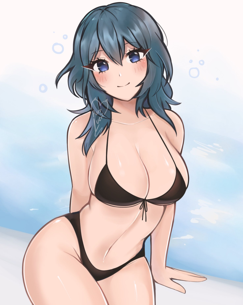 1소녀 고혹적 대체_의상 팔_지원 베어_어깨 큰 가슴 비키니 black_bikini black_swimsuit blue_eyes byleth_(female)_(fire_emblem) byleth_(fire_emblem) 분열 female_only fire_emblem fire_emblem:_ three_houses high_res 긴 머리 looking_at_viewer 배꼽 nintendo purrlucii 앉아 있는 미소 배 청록색 머리 수영복 under_boo 비